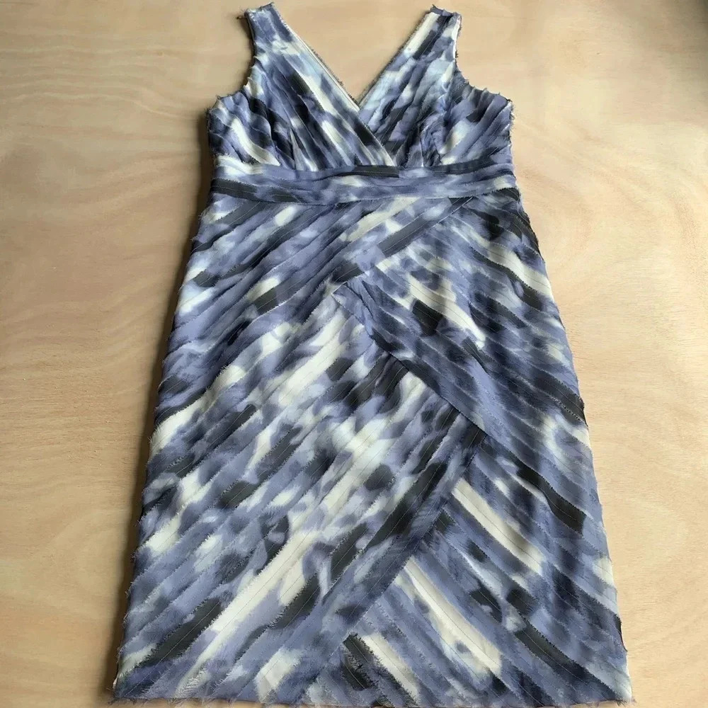 Ann Taylor Tiered Sleeveless Dress Lined Raw Trim Surplice Top Size 10P